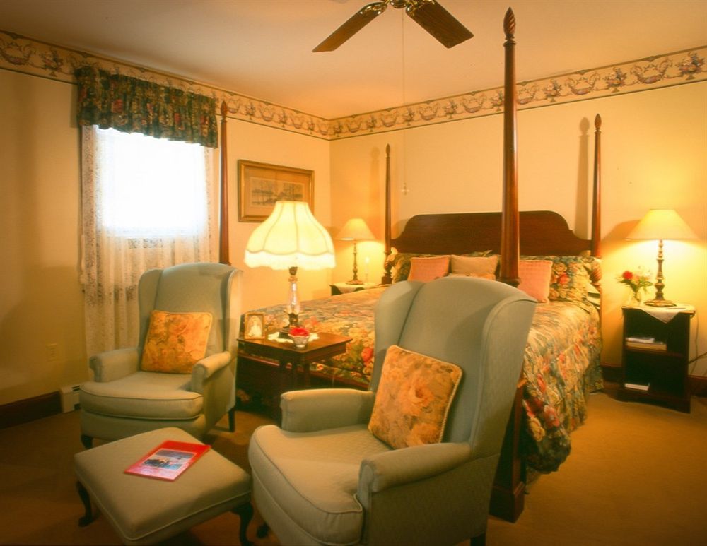 Palmer House Inn Фалмът Екстериор снимка