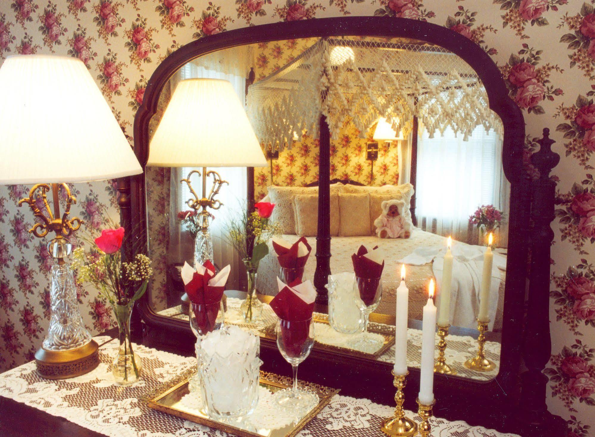 Palmer House Inn Фалмът Екстериор снимка