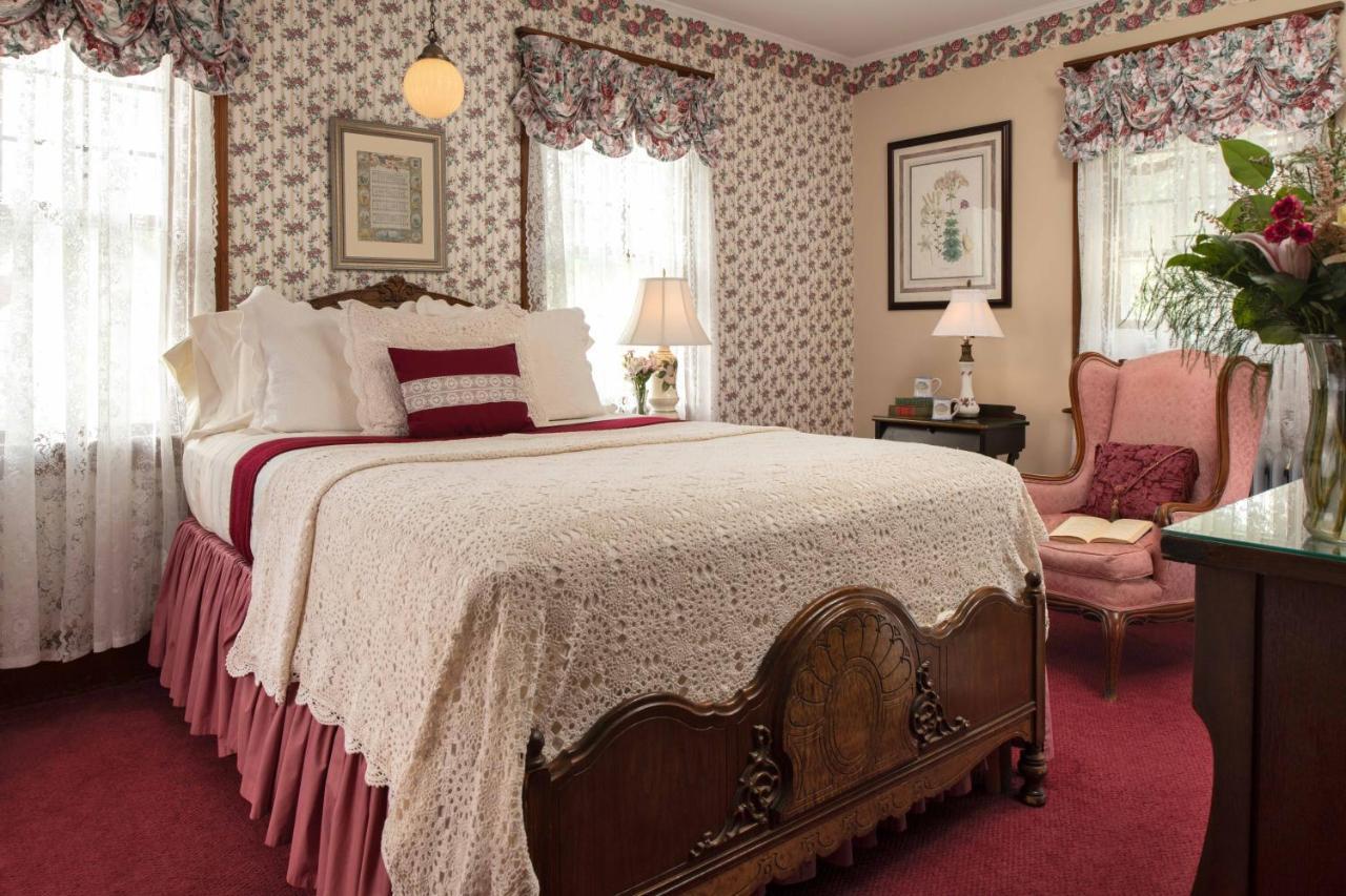 Palmer House Inn Фалмът Стая снимка
