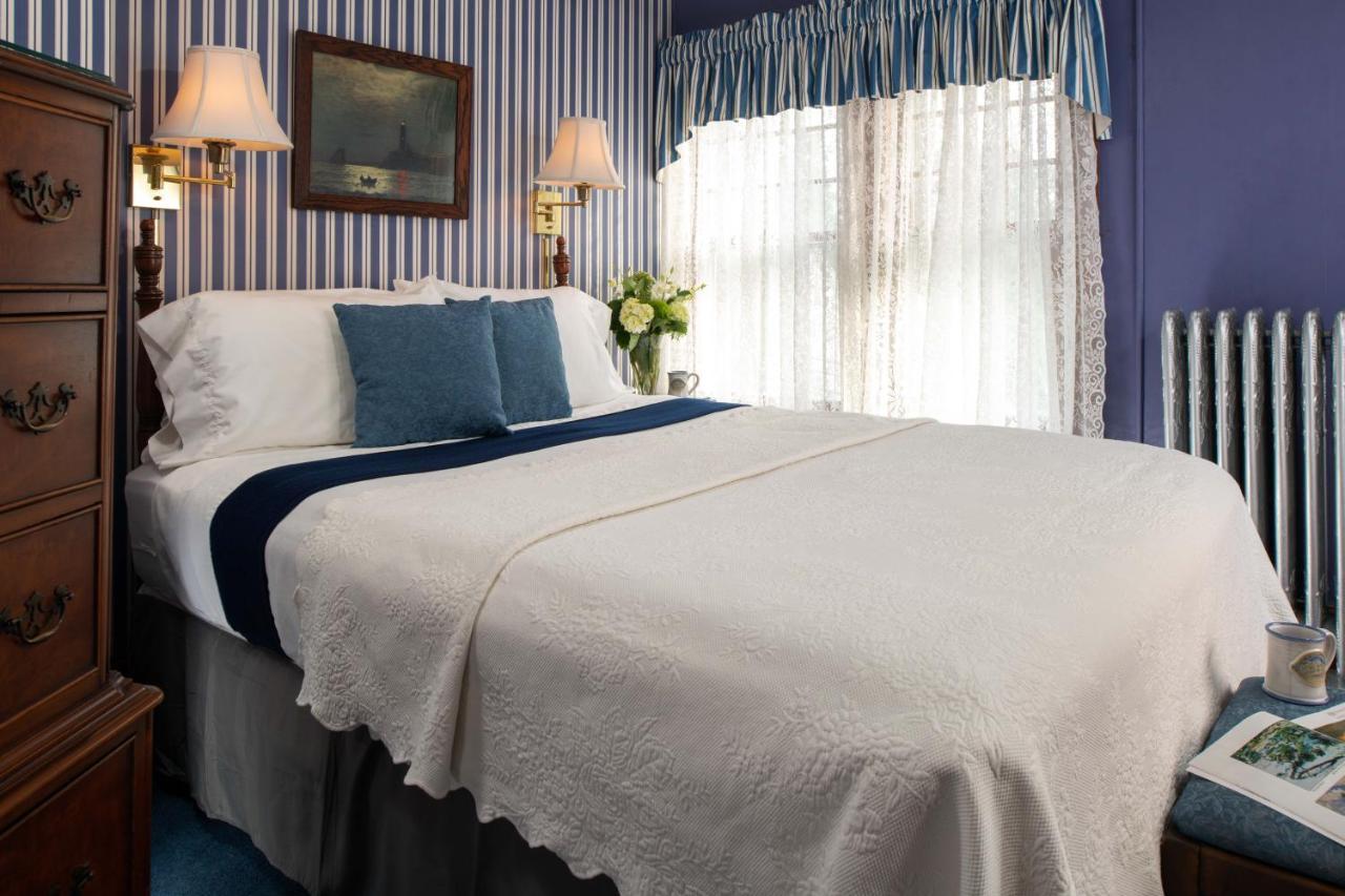 Palmer House Inn Фалмът Екстериор снимка