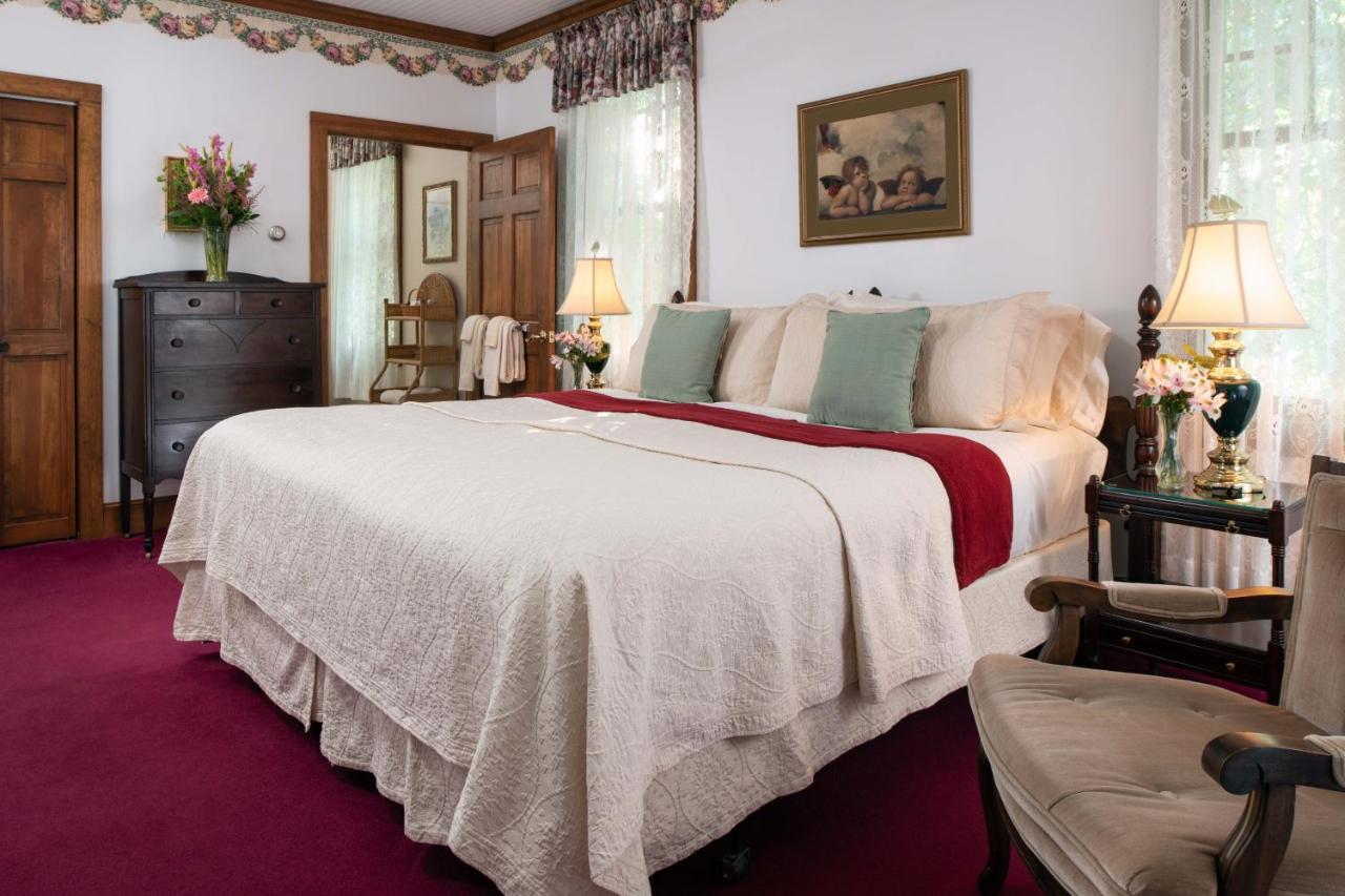 Palmer House Inn Фалмът Екстериор снимка