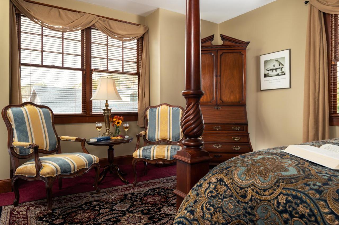 Palmer House Inn Фалмът Екстериор снимка