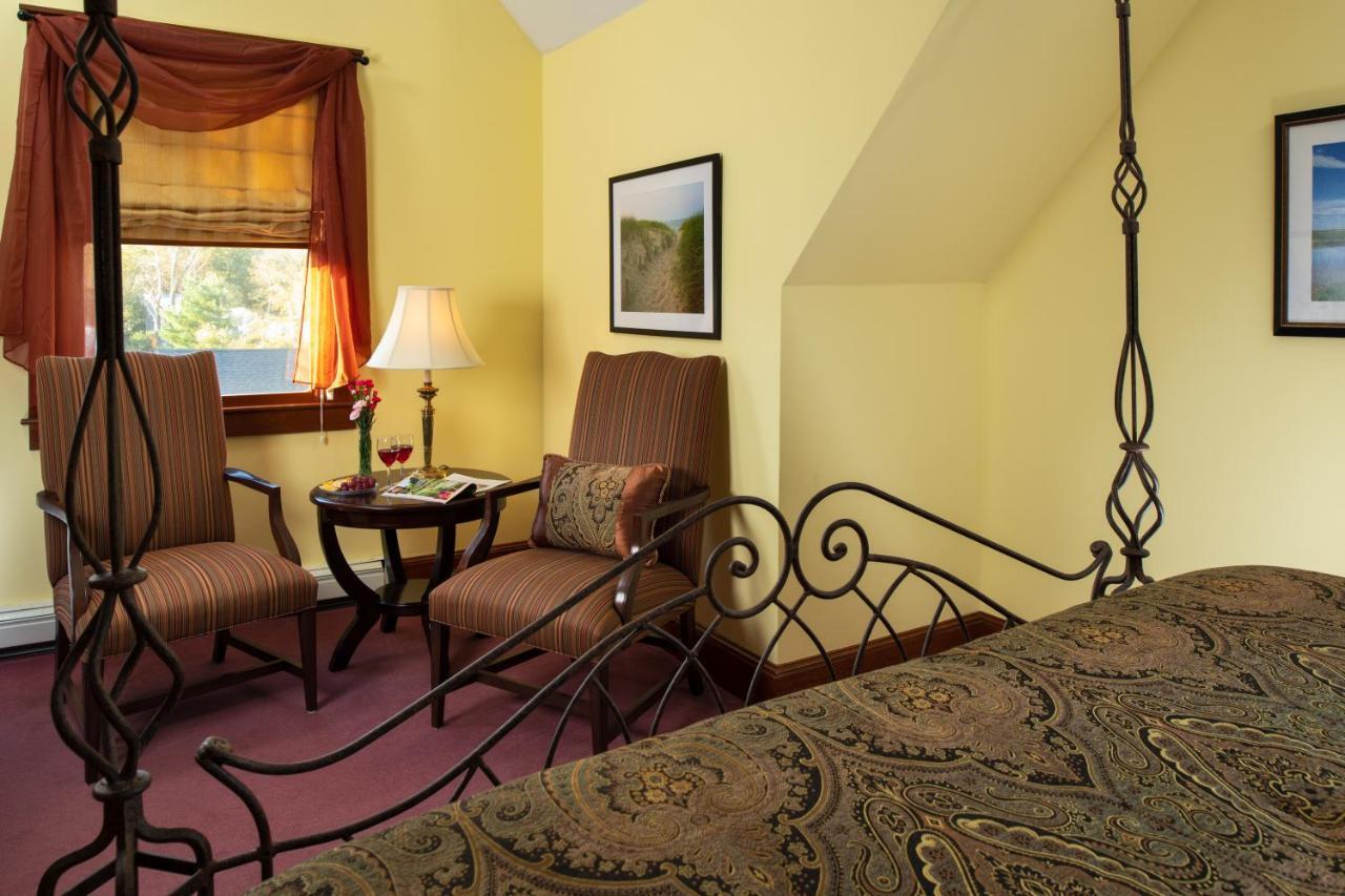 Palmer House Inn Фалмът Екстериор снимка