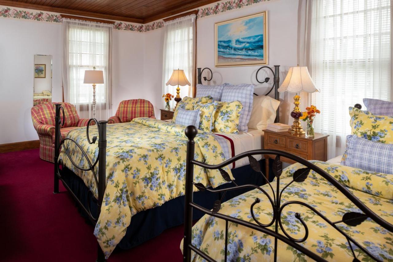 Palmer House Inn Фалмът Екстериор снимка